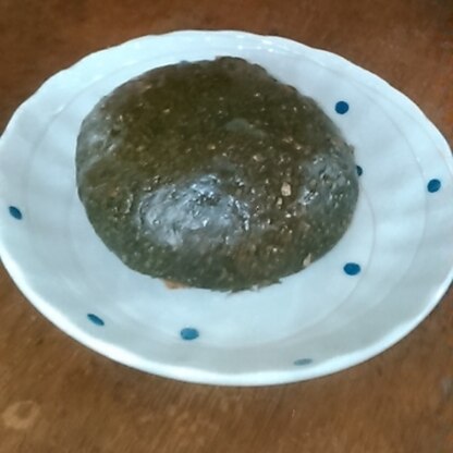 丸パンで仕上げました。抹茶好きの息子が特に喜んでくれました。和風のパンですね。